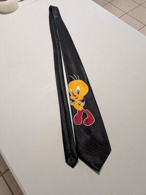 Vintage HAND MADE TWEETY BIRD Neck Tie with Warner Bros Looney Tunes Theme
